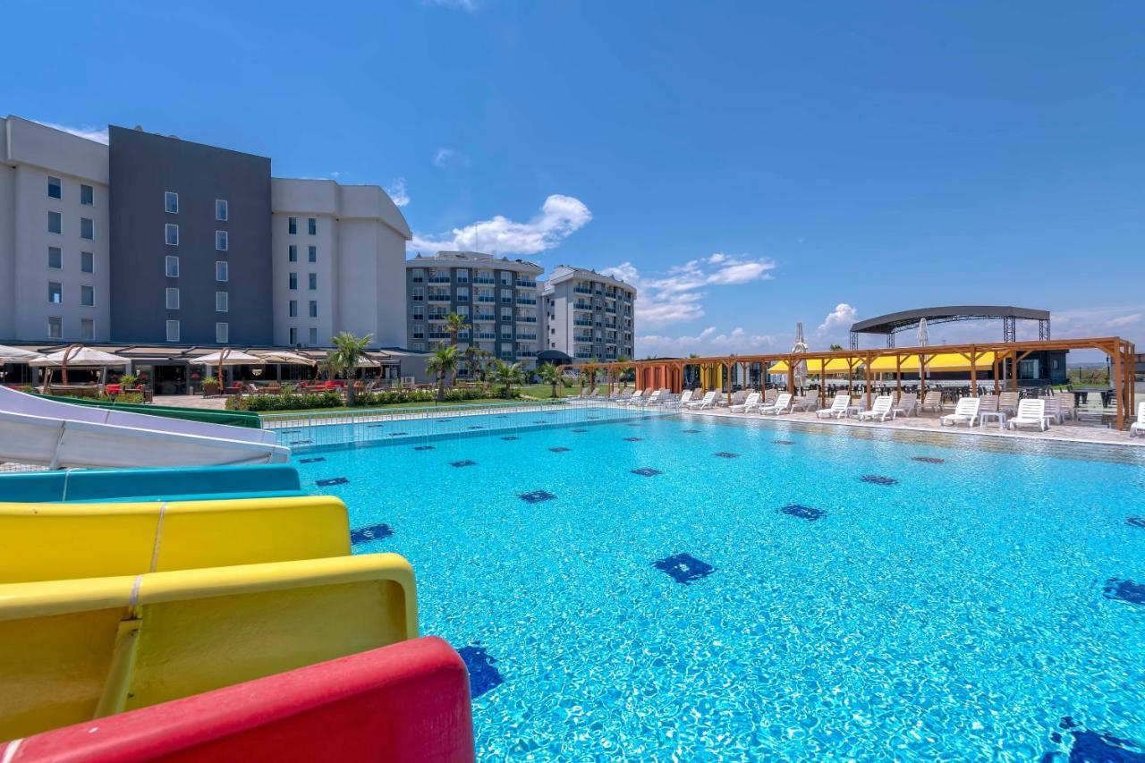 Royal Towers Lara Hotel Kemeragzi Exterior foto